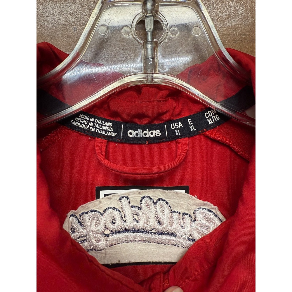Adidas Men's Red Bulldogs V Logo Polo Shirt XL Athletic Golf - Picture 5 of 6